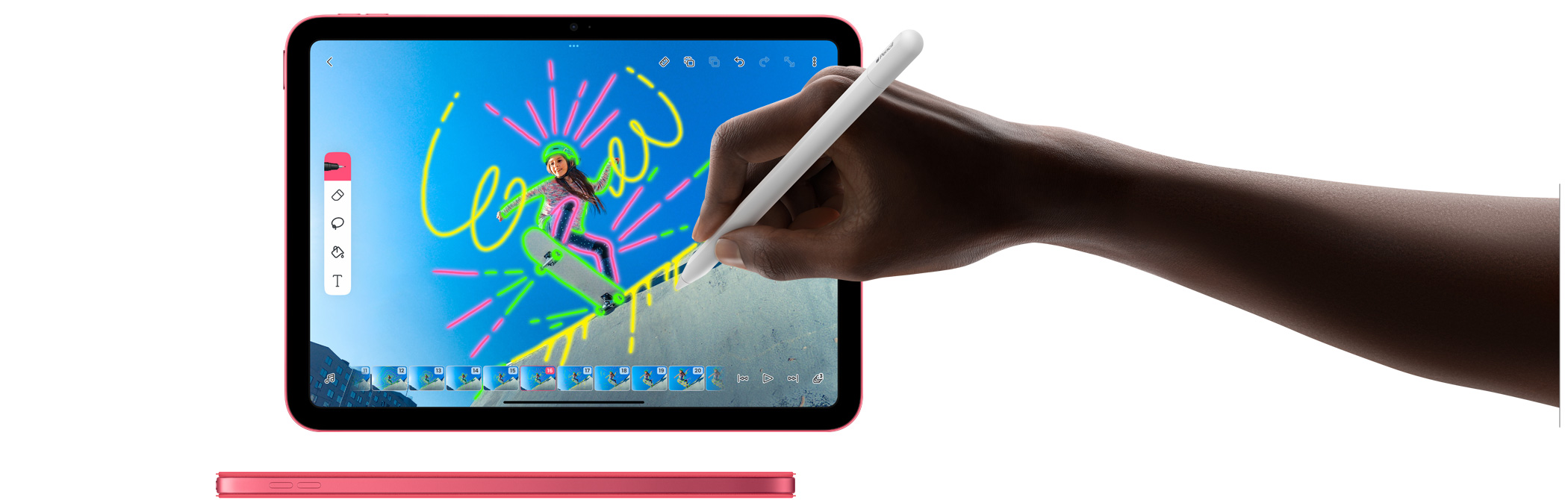 Ranka su „Apple Pencil“ piešiama tiesiai ant vaizdo įrašo „Flip-a-Clip“ programoje.
